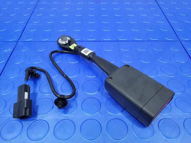 2020 Chevrolet Trax Front Seat Belt