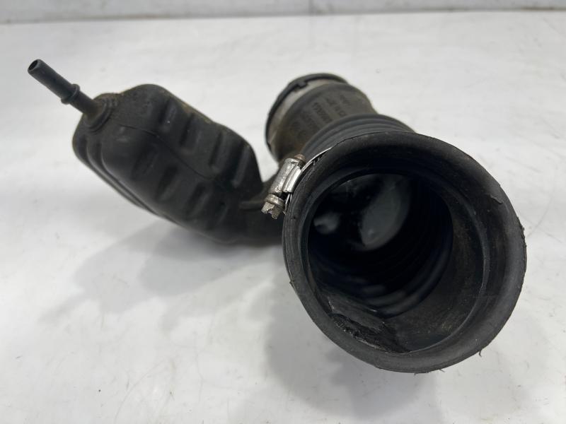 2010 GMC Terrain Air Intake Tube/Resonator