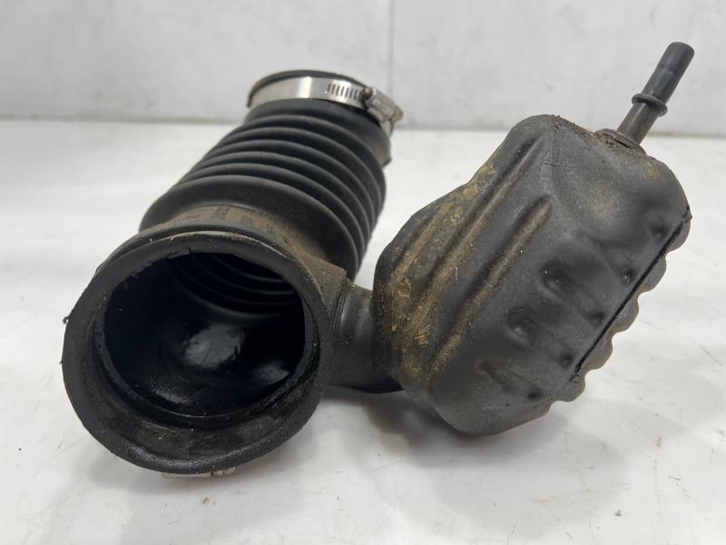 2010 GMC Terrain Air Intake Tube/Resonator