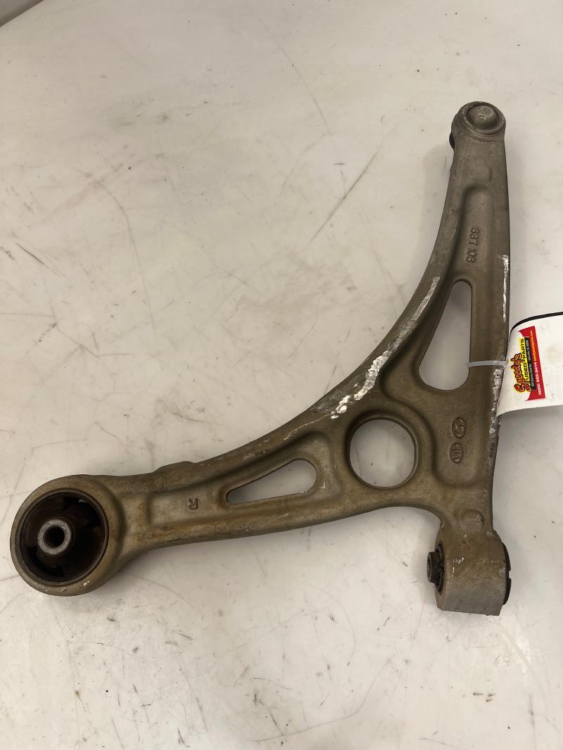 2016 - 2019 Hyundai Sonata Front Lower Control Arm RH Passenger Side OEM 54501E6100