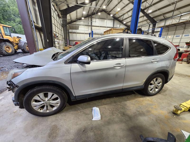 2014 Honda CR-V Wheel Opening Moulding