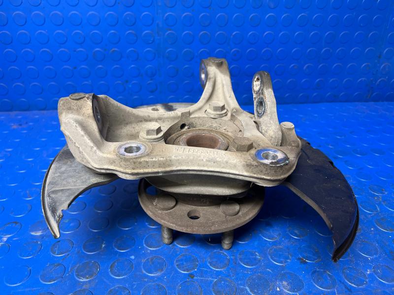 2010-2016 Buick Lacrosse Front Spindle Knuckle RH Passenger Side OEM 20998091