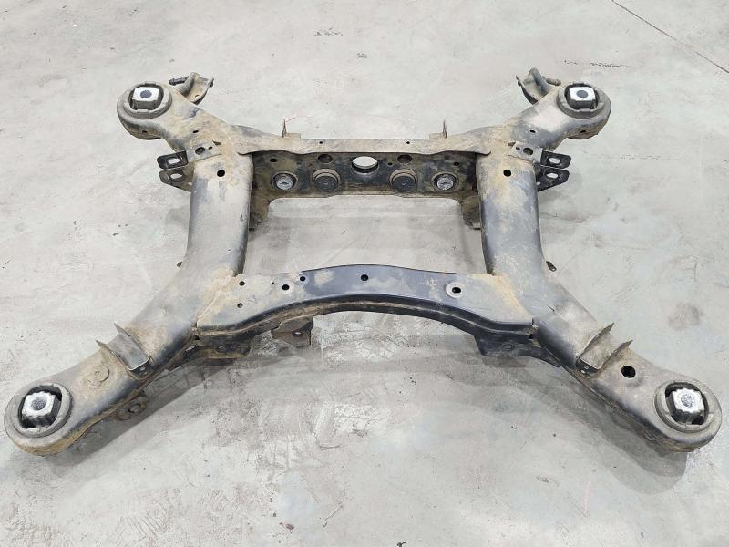 2012 Jeep Grand Cherokee Crossmember/Cradle/Undercarria