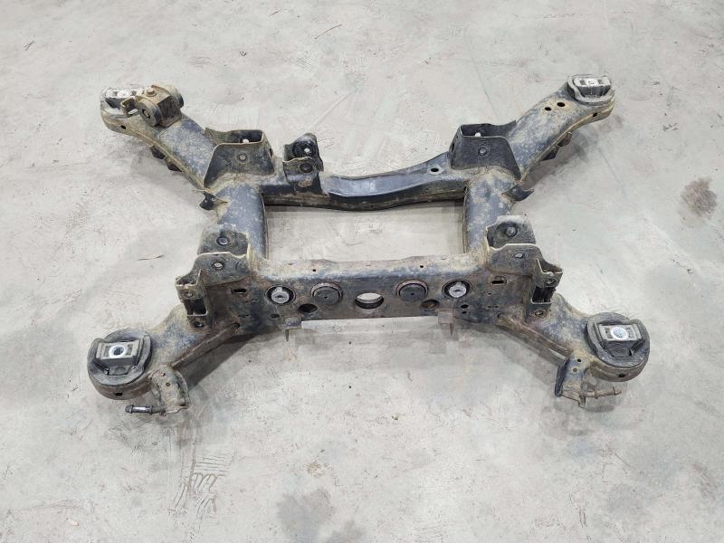 2012 Jeep Grand Cherokee Crossmember/Cradle/Undercarria