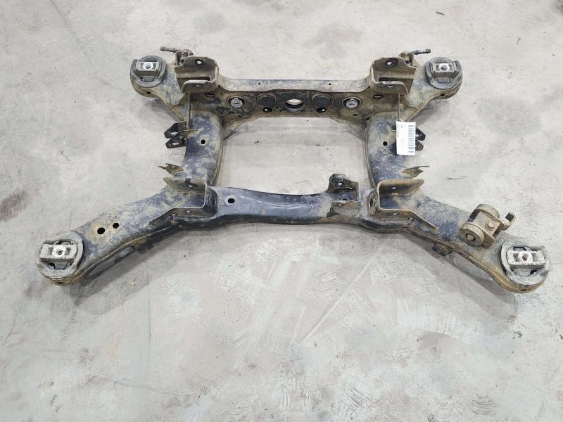 2012 Jeep Grand Cherokee Crossmember/Cradle/Undercarria