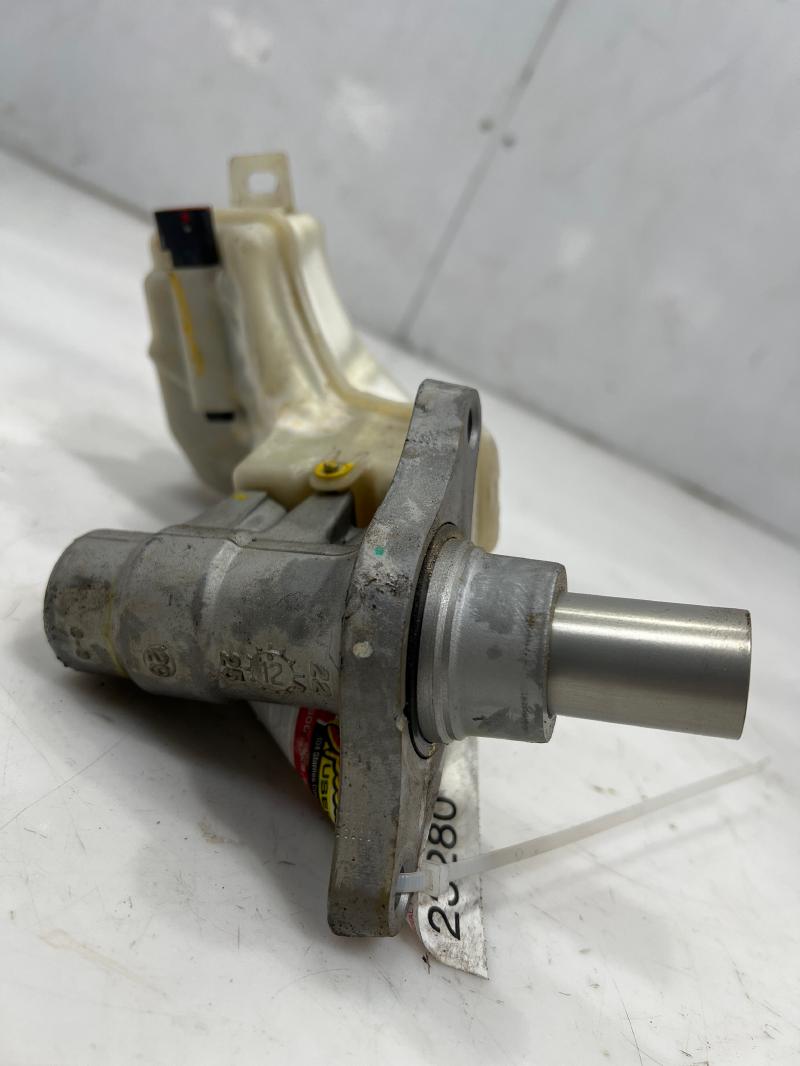 2013 Nissan Altima Master Cylinder