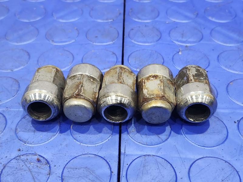2009 Honda Accord Lug Nuts