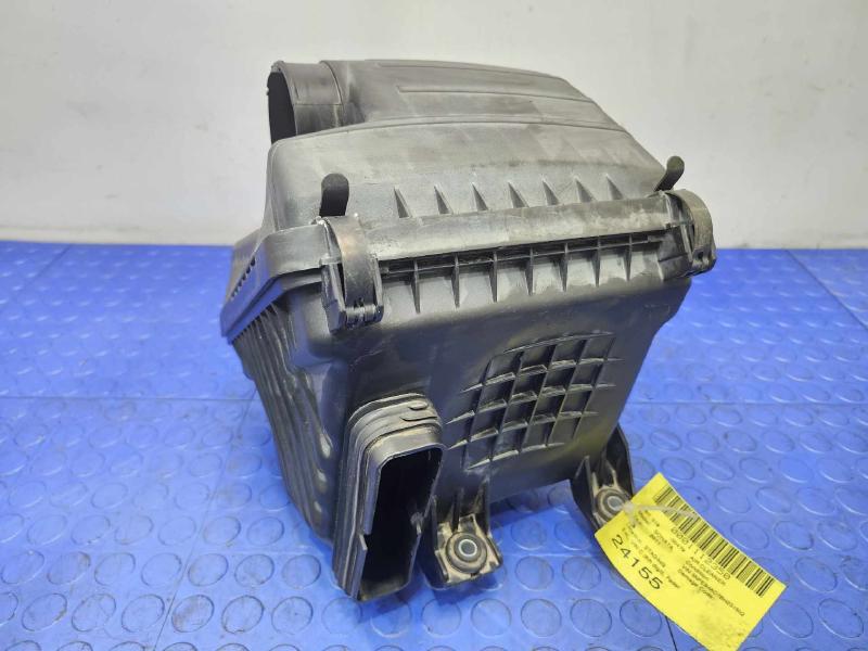 2011-2014 Hyundai Sonata 2.4L Engine Air Cleaner Box Assembly OEM 281103Q100