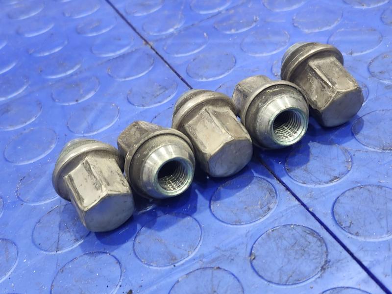 2017 Chevrolet Malibu Lug Nuts