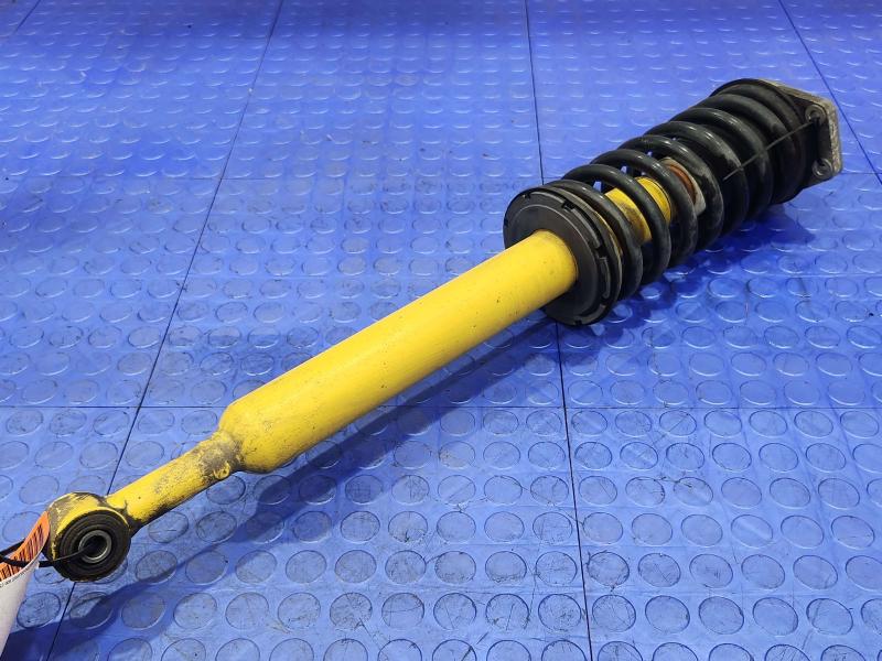 2011 Maserati Quattroporte Strut Assembly