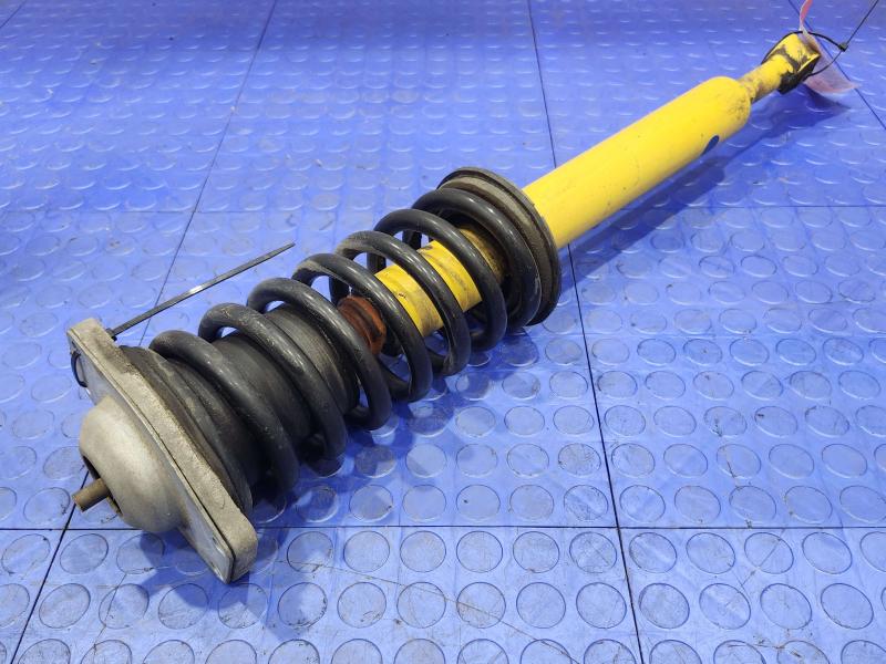 2011 Maserati Quattroporte Strut Assembly