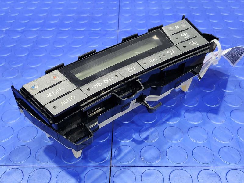 2013 Toyota Prius Heater A/C Control