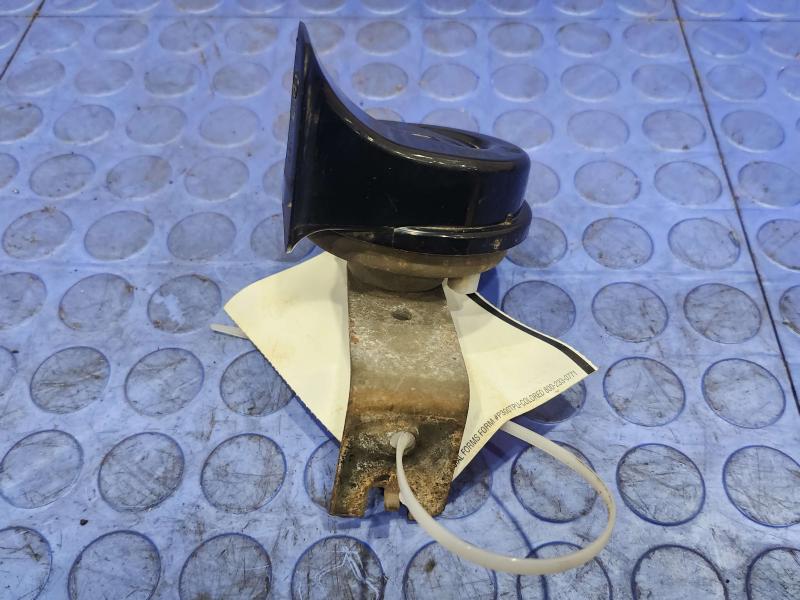 1997 Dodge Dakota Low Note Horn Assembly Genuine OEM Part 56043048