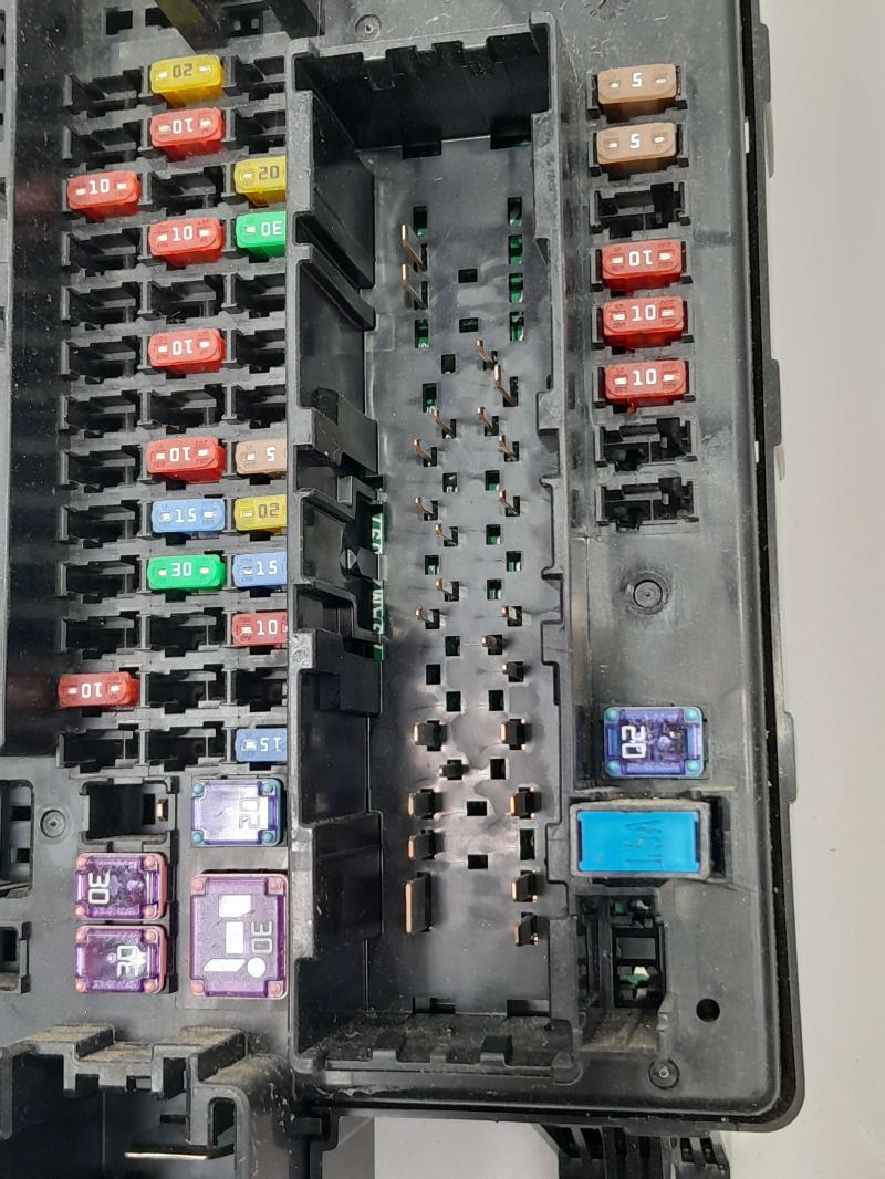 2019 Chevrolet Blazer Cabin Fuse Box