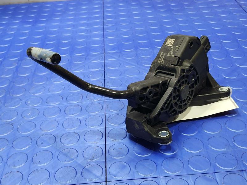 2018-2021 Toyota Camry Accelerator Pedal Assembly Genuine OEM 78110-06060