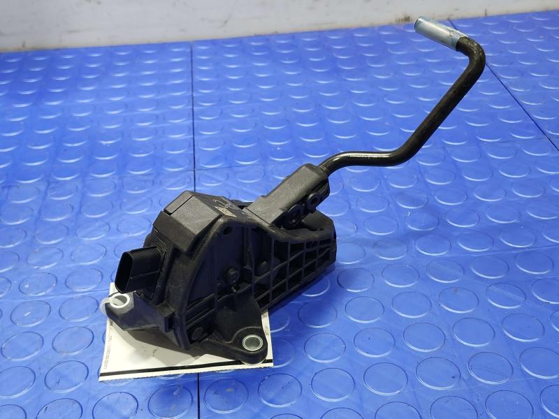 2018-2021 Toyota Camry Accelerator Pedal Assembly Genuine OEM 78110-06060