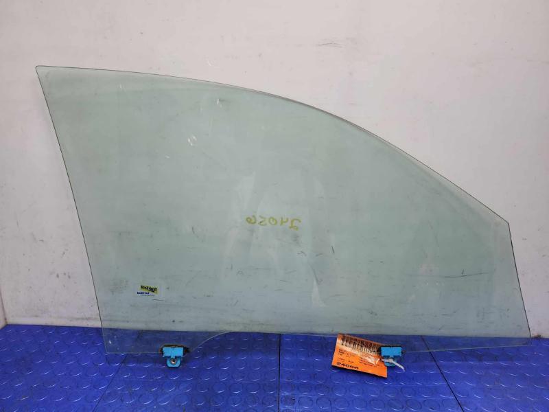 2017 Mitsubishi Outlander Front Door Glass/Window