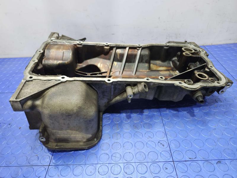 2011 Infiniti QX56 Oil Pan