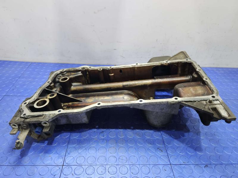 2011 Infiniti QX56 Oil Pan