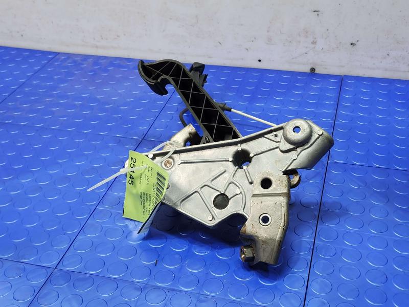 2003-2004 Lincoln Towncar Parking Brake Control Lever Pedal Assembly OEM 3W1Z-2780-AA