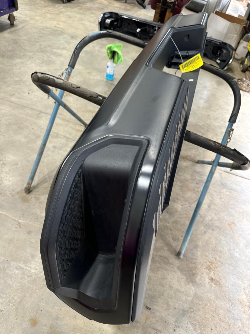 2023 Chevrolet Silverado 2500 Rear Bumper Assembly