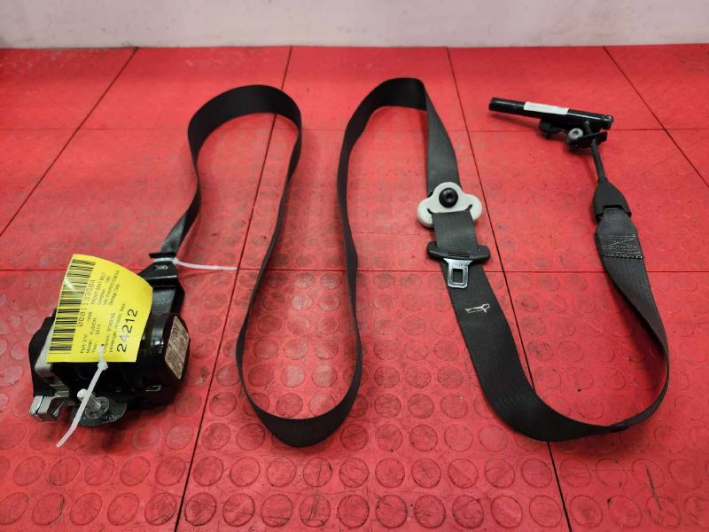 2014 Ford Fusion Front Seat Belt