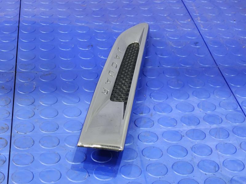 2018 Jaguar XE Fender Moulding