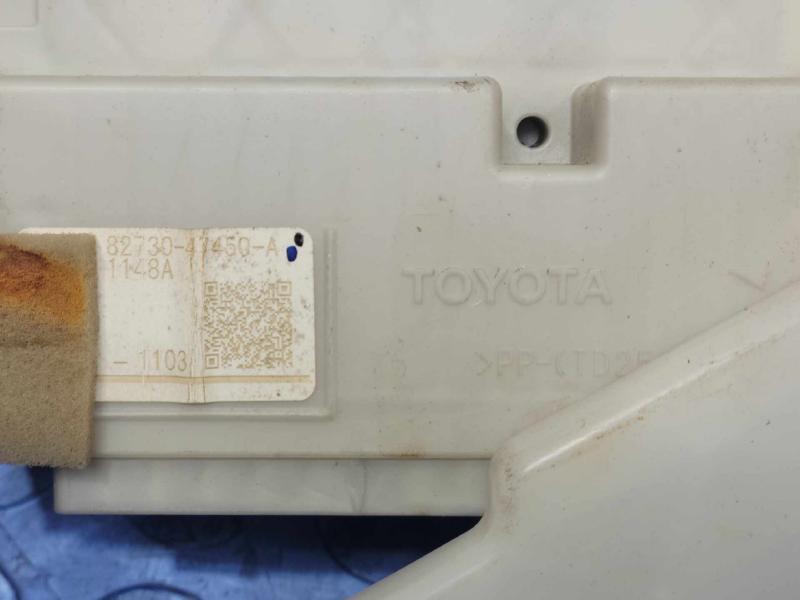 2010-2011 Toyota Prius Driver Instrument Panel Junction Block OEM 82730-47450