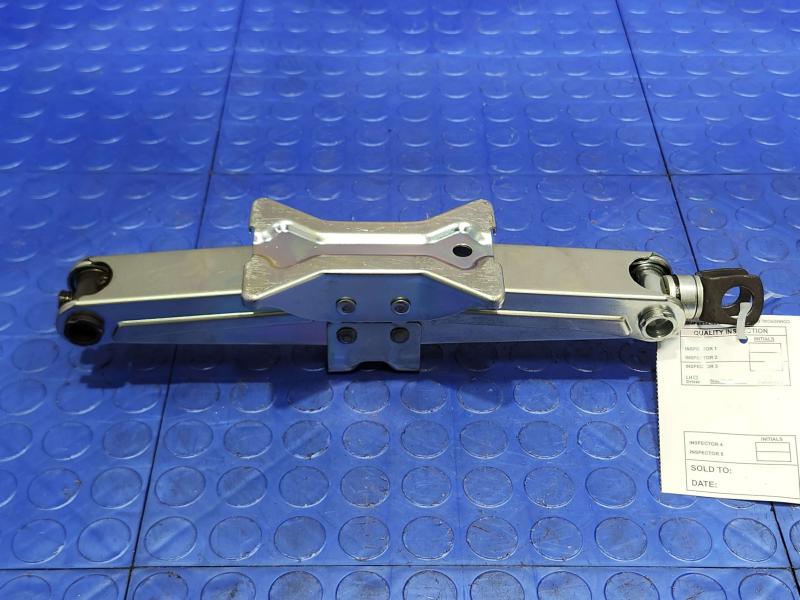 2015 Honda Fit Jack Assembly