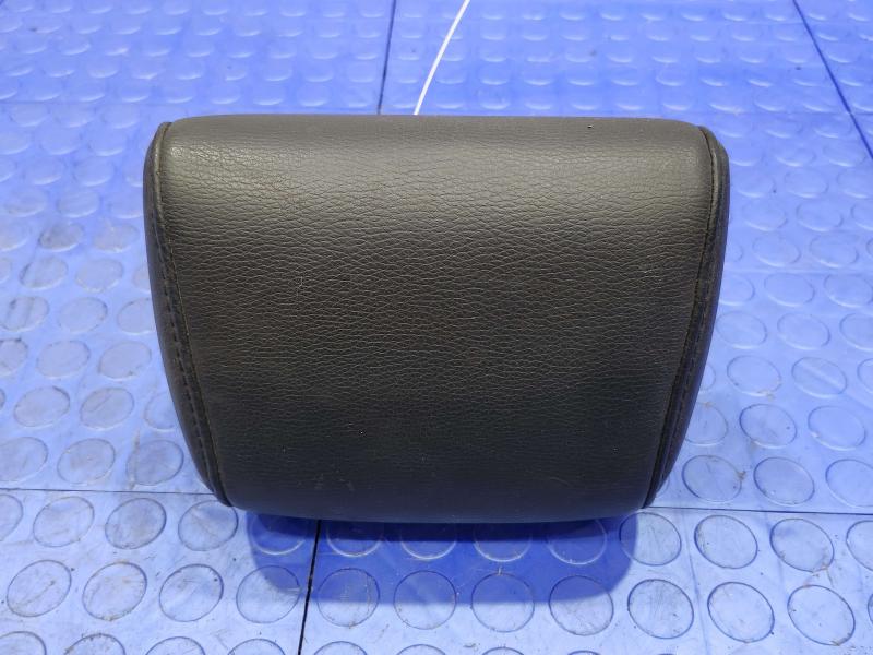 2008 Subaru Legacy Headrest