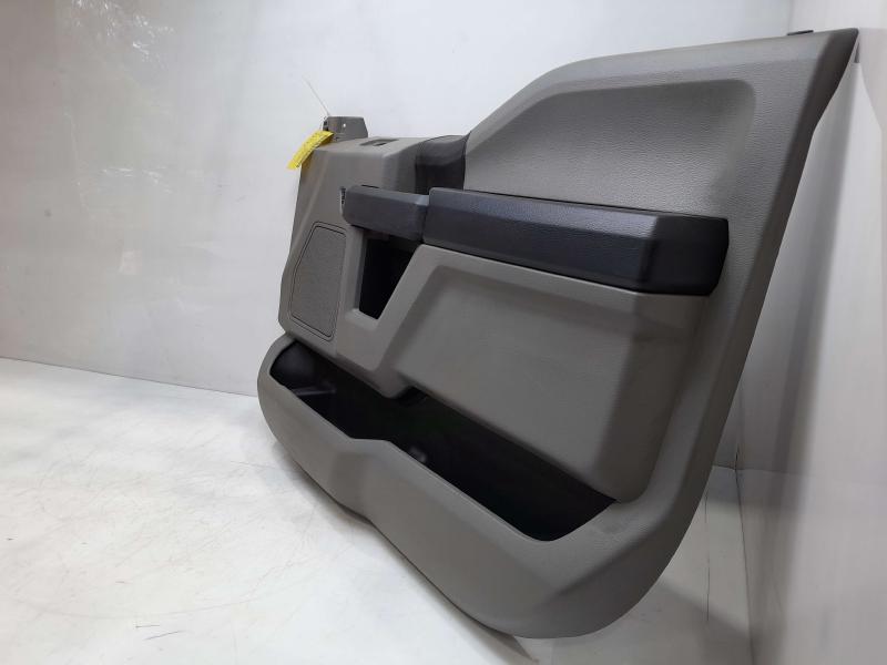 2016 Ford F-150 Front Door Trim Panel