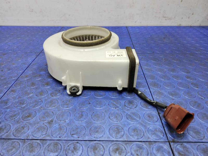 2013-2016 Volkswagen Jetta Hybrid Battery Pack Cooling Motor Assembly OEM 7P0907463