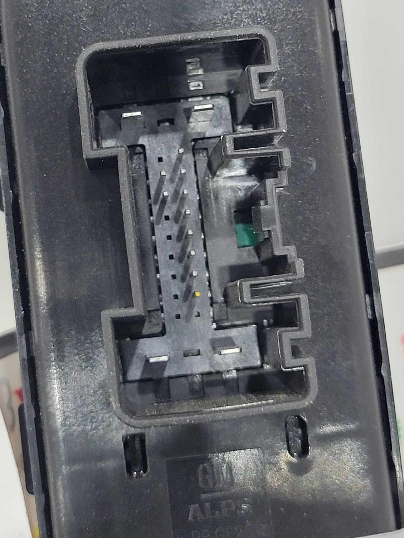 2017 Chevrolet Malibu Door Switch Front