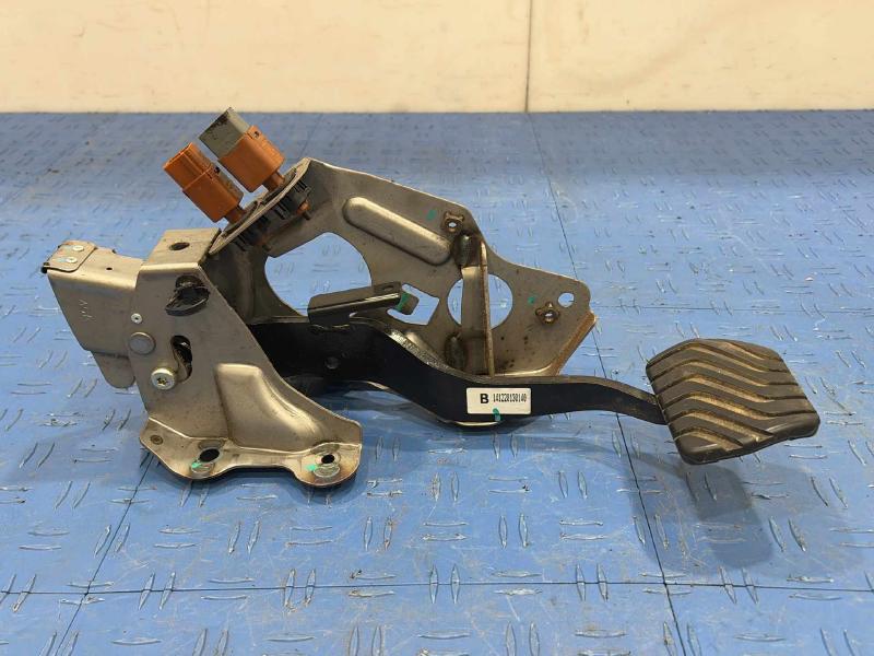 2015 Nissan Rogue Brake Pedal