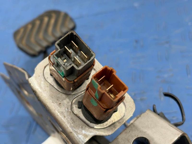 2015 Nissan Rogue Brake Pedal