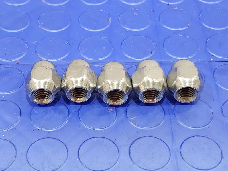 2025 Kia K4 Lug Nuts