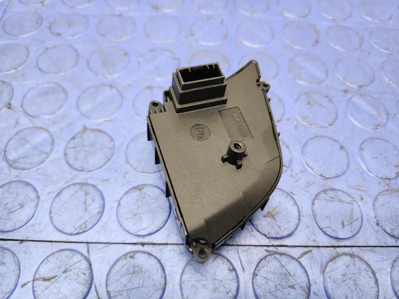 2019-2021 Kia Forte Steering Wheel Bluetooth Media Switch Right Side Genuine OEM