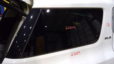 2017 - 2022 GMC Acadia Quarter Glass Assembly RH Passenger Side OEM 84022677