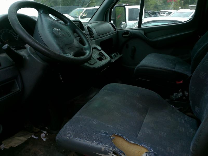 2005 Dodge Sprinter 2500 A/C Air Compressor