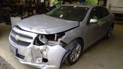 2013 Chevrolet Malibu Front Door Regulator