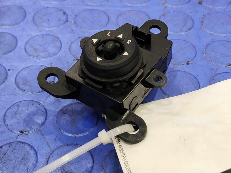 2012-2017 Hyundai Veloster Power Door Mirror Switch Genuine OEM 935302V010