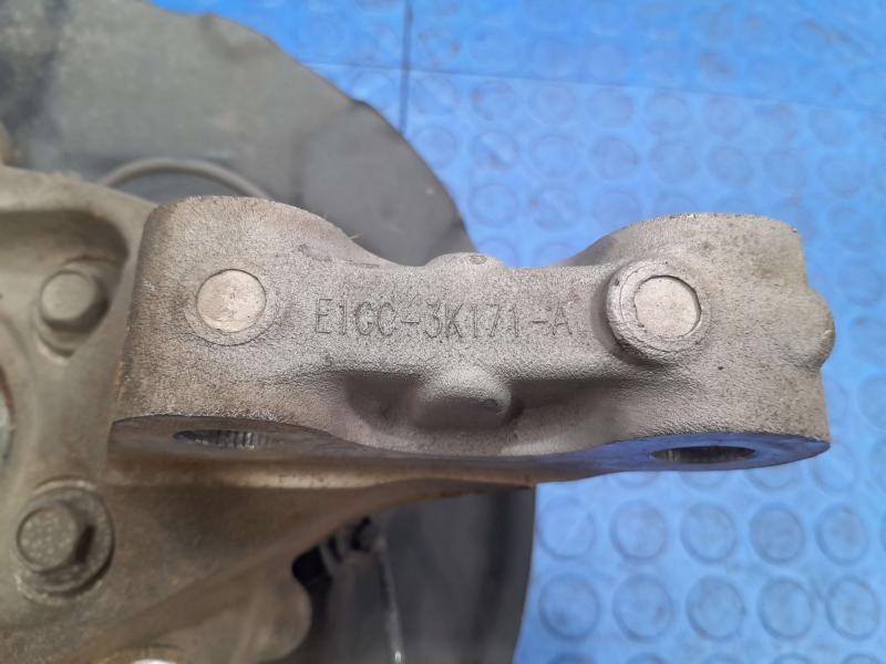 2017 Lincoln Continental Spindle Knuckle Front