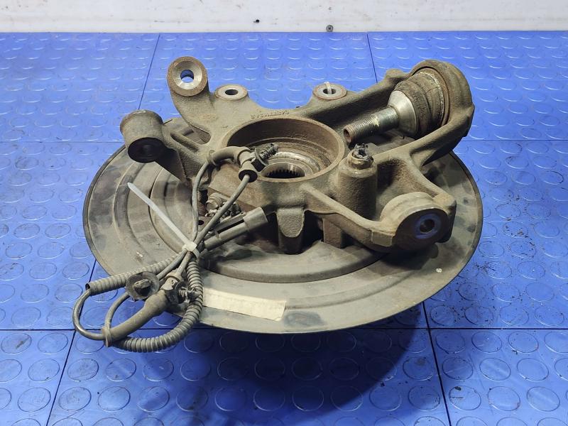 2013 Dodge Durango Rear Knuckle/Stub Axle