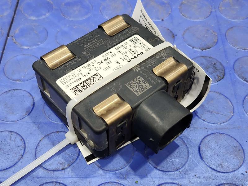 2018 Volkswagen Passat Camera/Projector