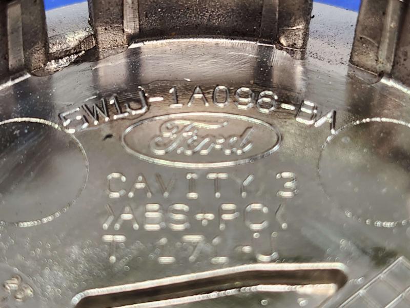 2014 Ford Mustang Center Cap