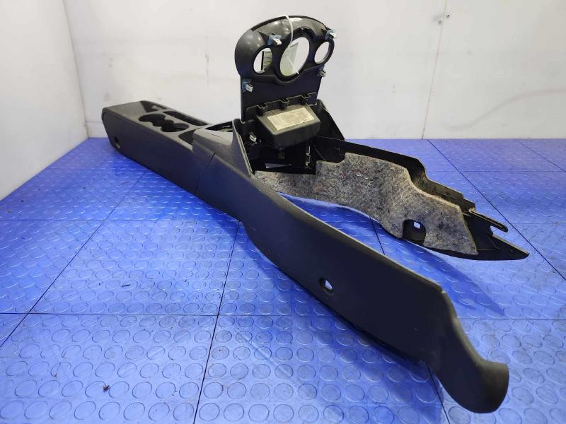 2014 Ford Fiesta Front Console