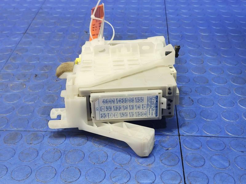2011-2015 Toyota Prius 1.8L Instrument Panel Junction Block OEM 82730-47510