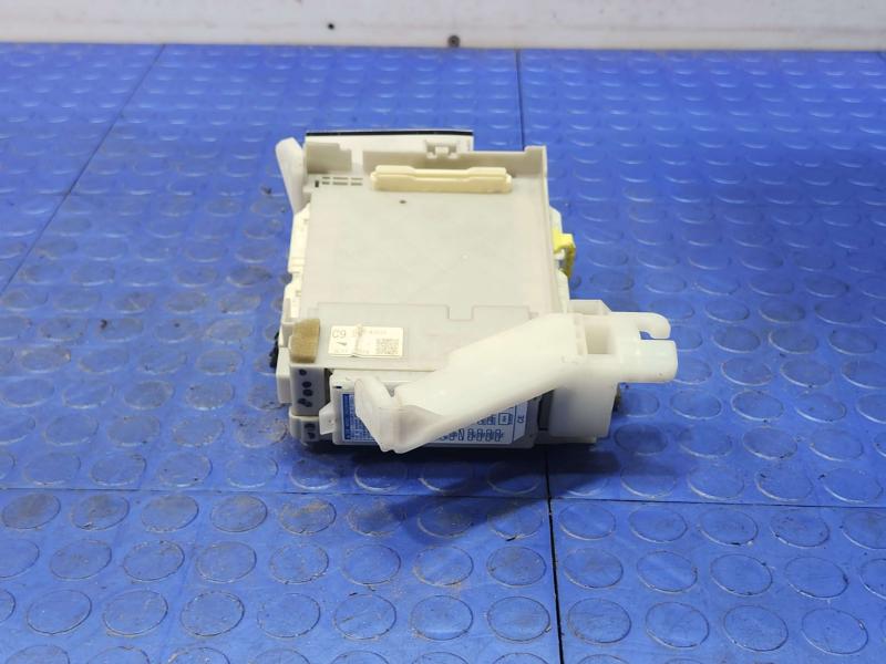 2011-2015 Toyota Prius 1.8L Instrument Panel Junction Block OEM 82730-47510