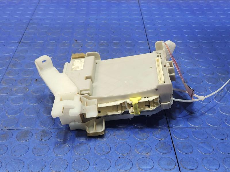 2011-2015 Toyota Prius 1.8L Instrument Panel Junction Block OEM 82730-47510