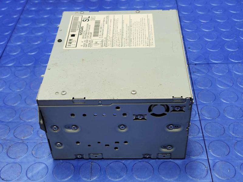 2011 Infiniti QX56 Audio & Visual Equip.(Radio)
